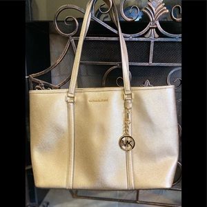 Michael Kors Lg Jet Set Multi Function Travel Zip Top Saffiano Gold Leather Tote